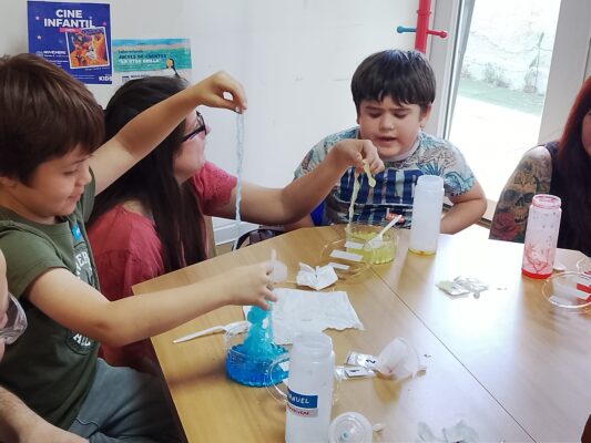 Taller minicientificos en accion ciencia ok gusanos polimericos